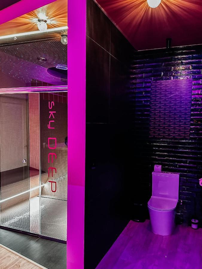 クライペダSky Deep Jacuzzi 30 Floorアパートメント エクステリア 写真